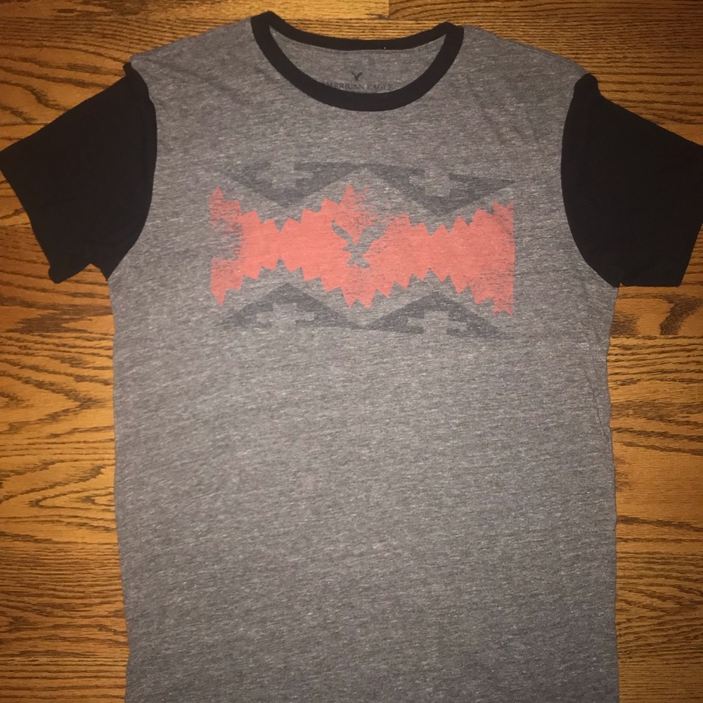 American Eagle tribal print graphic T-shirt